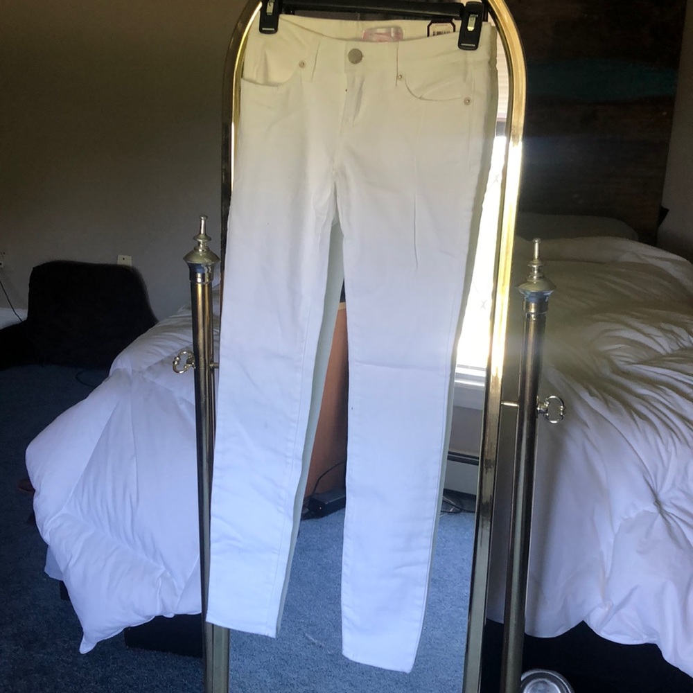 white skinny jeans